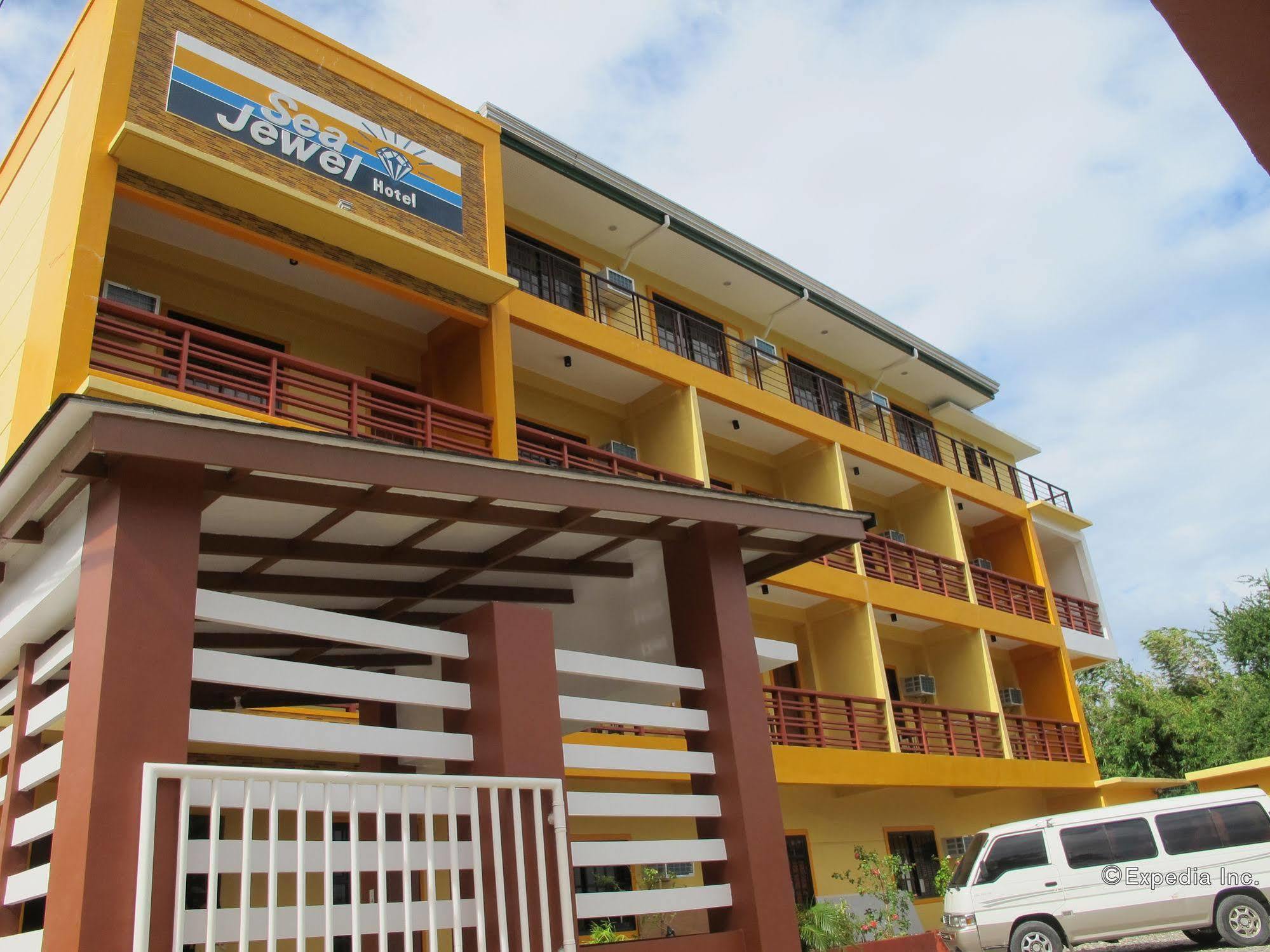 Sea Jewel Beach Resort Puerto Galera Exteriér fotografie